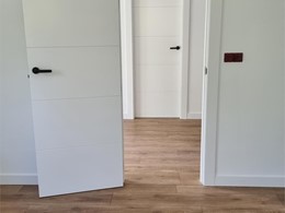 Puertas, pavimento laminado Viv.Unifamiliar